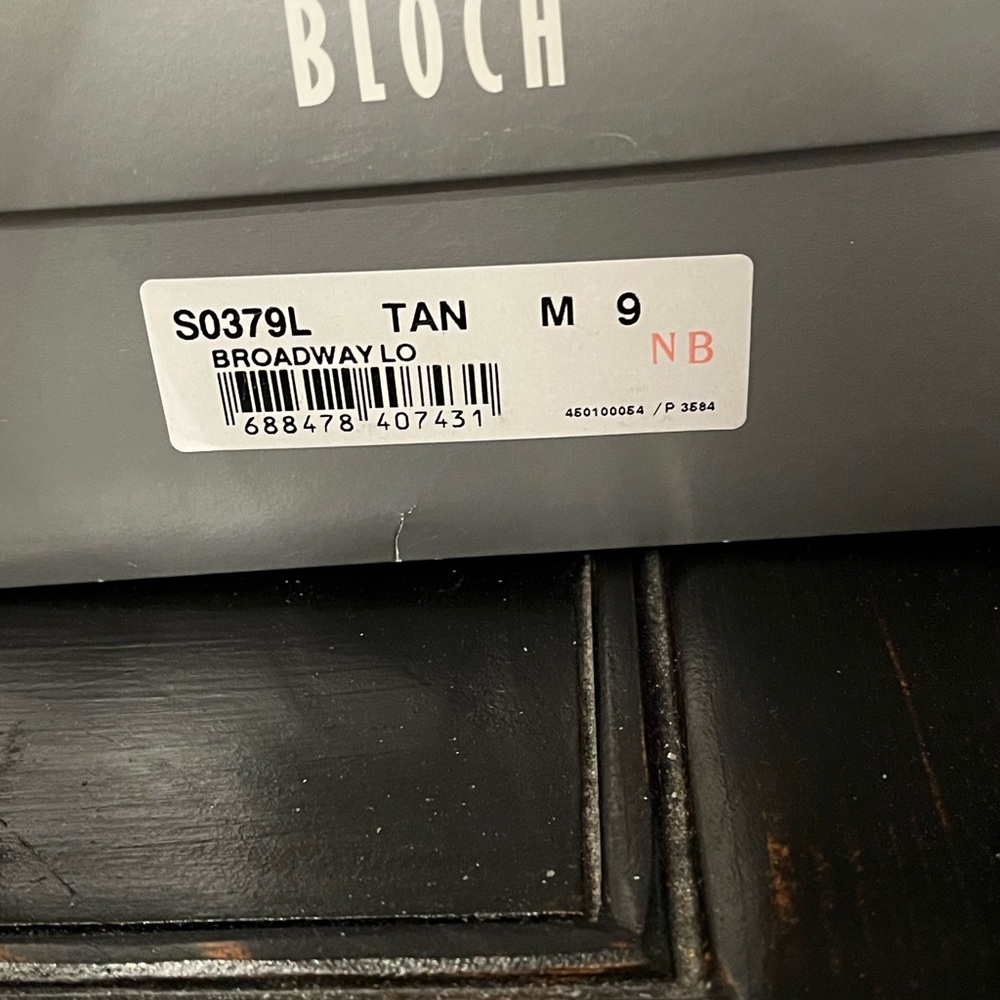 Bloch Tan Ladies Broadway-Lo Character Shoes. Size 9M. - Picture 7 of 8